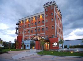 Prince Hotel，位于蓬帕特图里的酒店