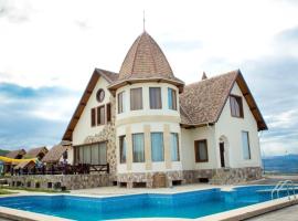 Helenendorf Hotel，位于Hacikand的酒店