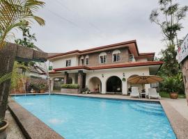 1709 Classy Bungalow with Private Pool Ampang KL，位于安邦的酒店