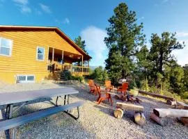 Long View Cabin, Breakfast Deck overlooking the Canyon!