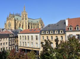Grand Appartement Vue Cathédrale，位于梅斯的酒店