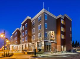 Best Western Plus Chateau Inn Sylvan Lake，位于西尔万湖的海滩酒店