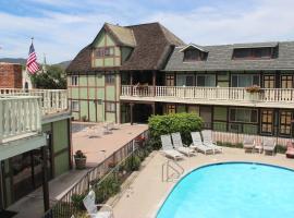 斯文司格德小屋 - 美国最佳价值套房酒店，位于索尔万的酒店