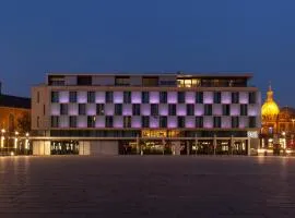 凯撒斯劳滕萨克斯城市设计酒店