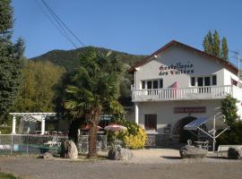 号斯特利瓦莱斯酒店，位于Loures-Barousse的酒店