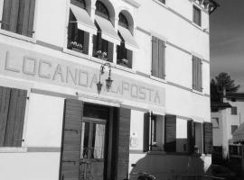Locanda Alla Posta，位于卡瓦索德图巴的高尔夫酒店