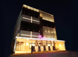 Hotel Southern Residency，位于KelambākkamChettinad Health City附近的酒店