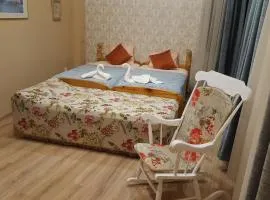 Hangulat Vendégház Apartmanok