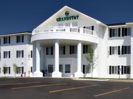 GrandStay Residential Suites Rapid City，位于拉皮德城拉皮德城机场 - RAP附近的酒店