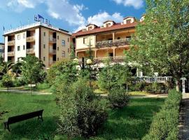 Hotel Ristorante la Siesta，位于Pietrapaola的酒店