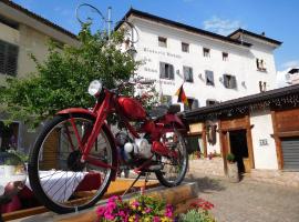 Historic Hotel Ristorante La Stua，位于卡瓦莱塞的酒店