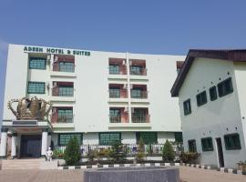 Adesh Hotel，位于Ago Fulani的酒店