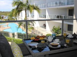 The Boathouse Resort Luxury Apartments，位于茶园的酒店