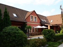 Hotel Karpaty，位于塞尼察的酒店