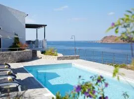 Eleia Seafront Rooms & Villas