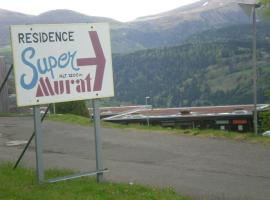 DUPLEX 4 pers super murat 1200 m alt prox mont dore bourboule sancy，位于Murat-le-Quaire的酒店