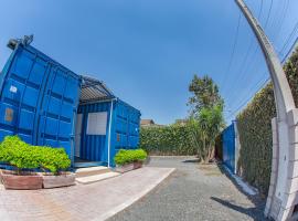 Residencial Villa Container，位于坎皮纳斯伊瓜特米购物中心附近的酒店