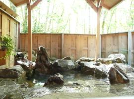 四季之宿宾馆，位于茅野的住宿加早餐旅馆