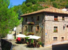 Hotel La Posada de Villalangua，位于Villalangua的乡间豪华旅馆