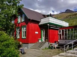 Hafaldan HI hostel, old hospital building