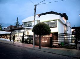 Casa Hotel Achumani，位于拉巴斯的酒店