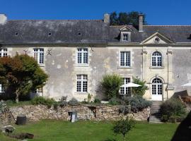 Manoir de La Fontaine Du Chêne，位于Coutures的酒店