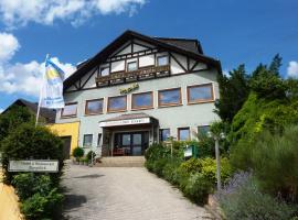Hotel Burgblick，位于Thallichtenberg的酒店