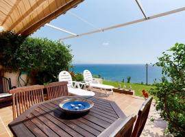 VISTAS INFINITAS SOBRE EL MAR-INFINITE VIEWS On THE SEA，位于圣波拉的酒店