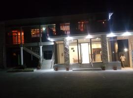 Hotel Galaxy，位于Ongwediva的酒店