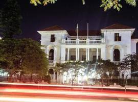 Bulawayo Club，位于布拉瓦约的旅馆