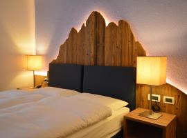 Hotel Nès Crépes，位于博萨迪法萨的酒店