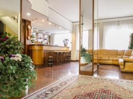 曼特尼亚酒店，位于曼托瓦的酒店