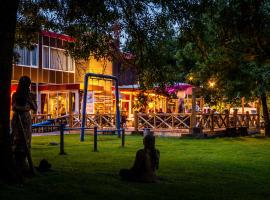 Hotel and Restaurant van Saaze - Free Parking，位于克拉亨堡的酒店