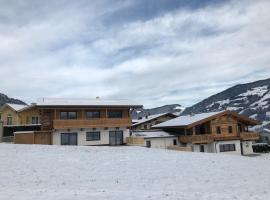 Chalet F&uuml;gen，位于菲根的乡村别墅