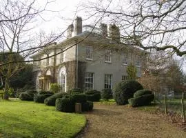 The Lynch Country House