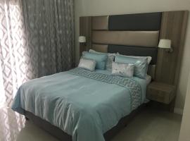 AYA LUXURY APARTMENTS 79，位于德班盖特威购物中心附近的酒店