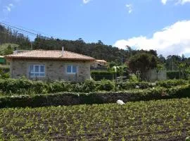 Casa de Piedra Playa de Estorde con vistas al mar