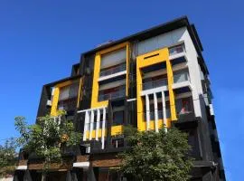 花蓮亮君經典民宿1館加2館民宿-東大門夜市-電梯包棟Bright King Homestay