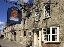 The Bell Inn, Stilton, Cambridgeshire - The Coaching Inn Group，位于彼得伯勒的酒店