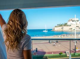 Hotel RH Portocristo & Wellness，位于佩尼斯科拉的带停车场的酒店