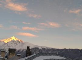 Maizer Qaldani Guesthouse，位于Chvabiani的自助式住宿