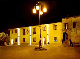 fontanella hotel，位于洛克里的酒店