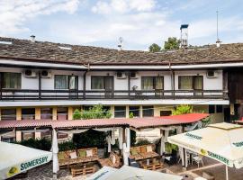 瓦罗沙酒店，位于洛维奇的酒店