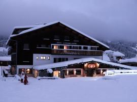 Hôtel La Grande Lanière，位于莱热黄金谷物滑雪缆车附近的酒店