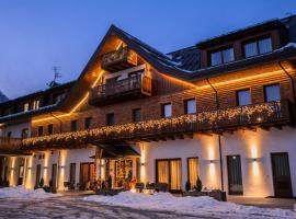 Residence Langes，位于圣马蒂诺-迪卡斯特罗扎塞斯滑雪缆车附近的酒店