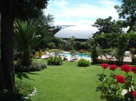 博酒店舒适及水疗中心，位于Chicoana的酒店