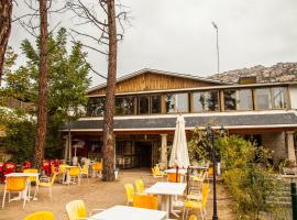 Hostal Restaurante el Tranco，位于曼萨纳雷斯-埃尔雷亚尔的酒店