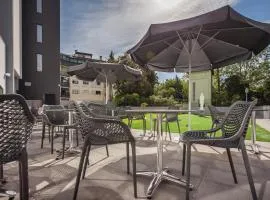 Essence Inn Marianos Hotel