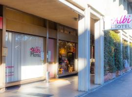 阿尔比酒店，位于斯泰扎诺的酒店