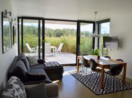 Härmati puhkemaja- Riverside Holiday Home，位于Nasva的酒店